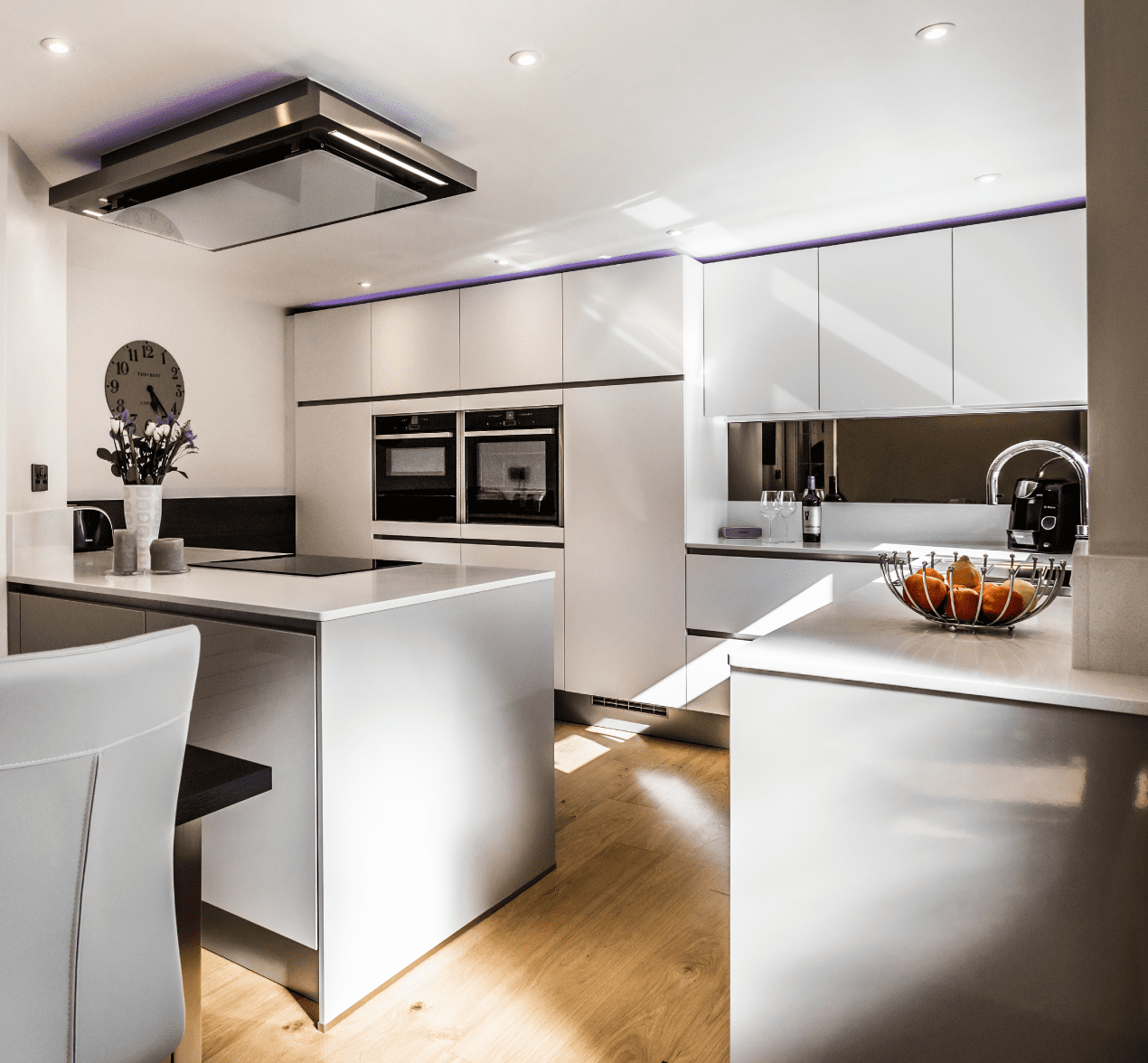 Turning an old fashioned ‘U’ shaped kitchen in to a contemporary family space